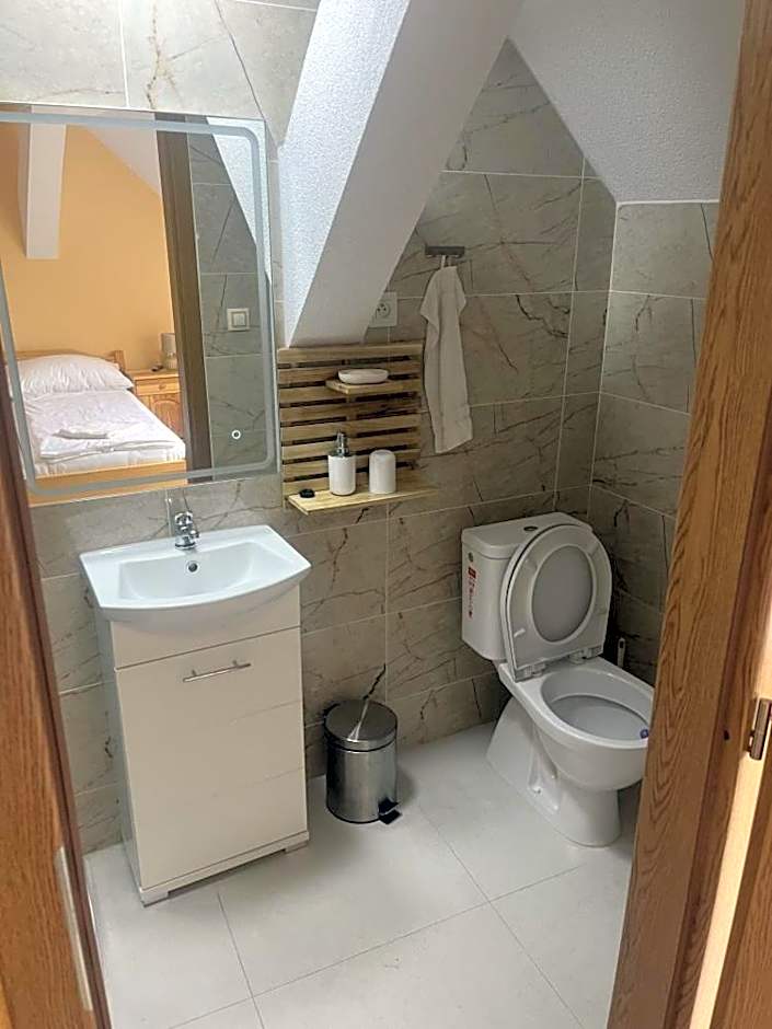 VT6 House & Restaurant