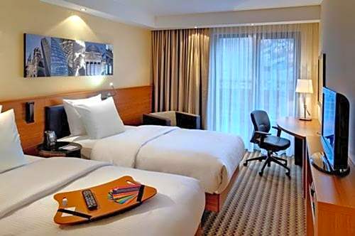 Hampton By Hilton Luton Airport