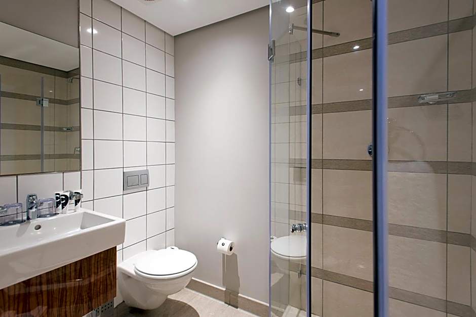 The Capital Pearls Hotel