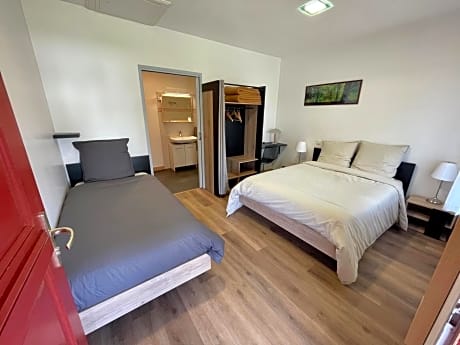 Triple Room with Private Bathroom