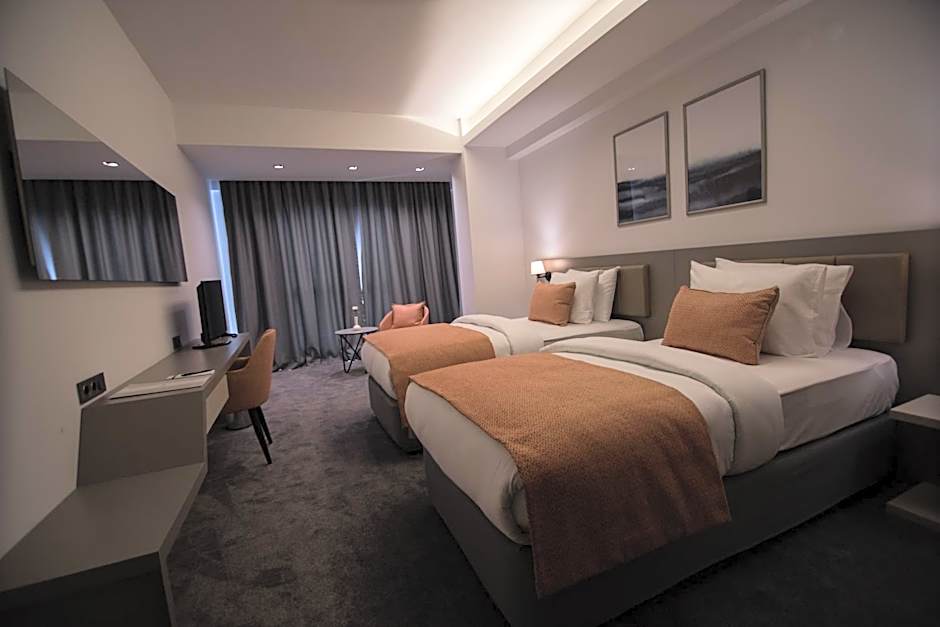 Dovv Hotel Busıness