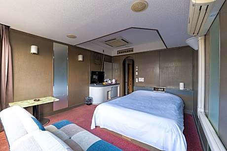 Double Room with Shower