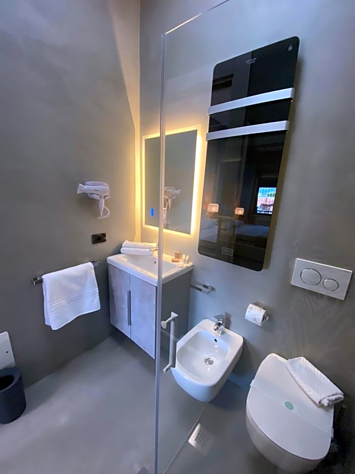 HOTEL TECH