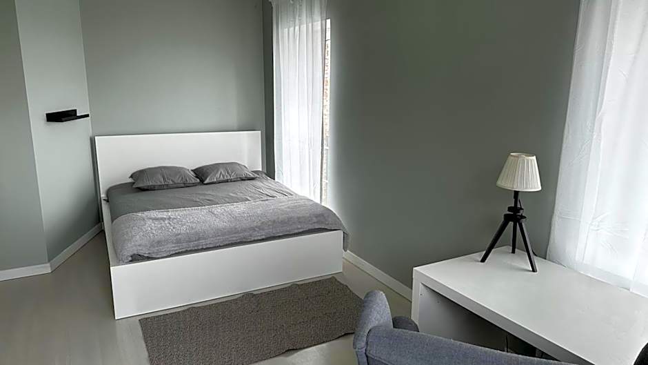 Apartament MARIA z ogródkiem i parkingiem