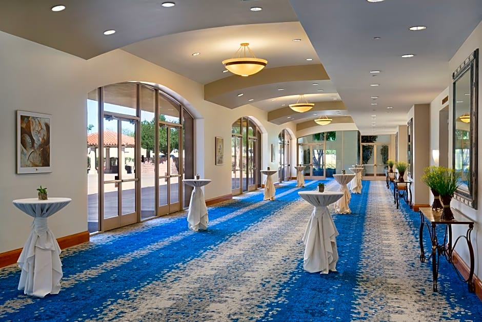 Embassy Suites by Hilton Scottsdale