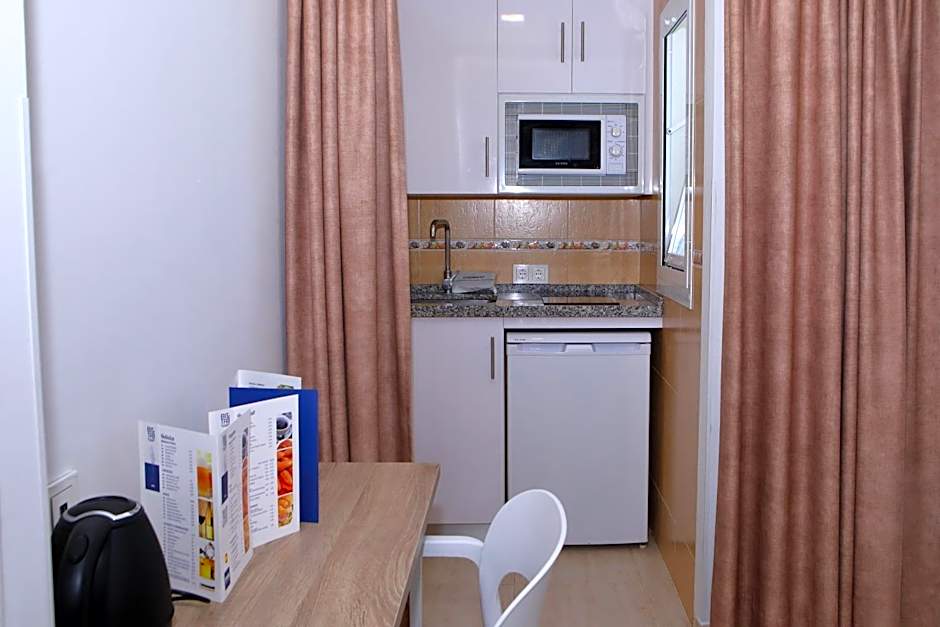 Hotel Apartamentos Pyr Fuengirola