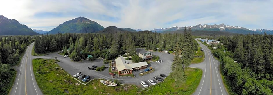 Exit Glacier Lodge