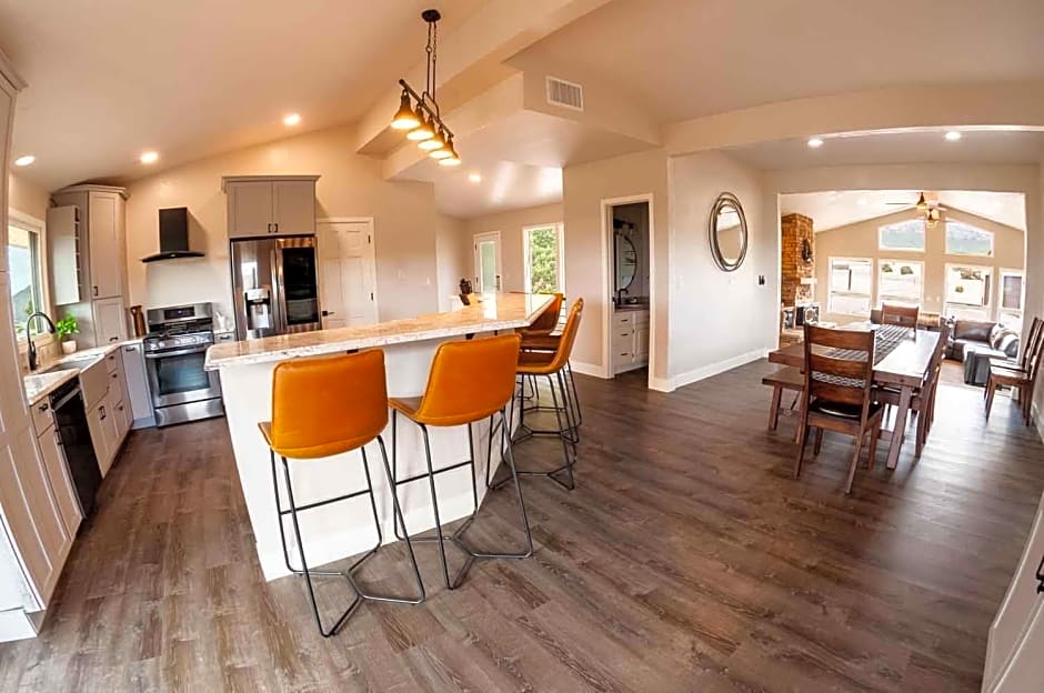 Royal Gorge Cabins