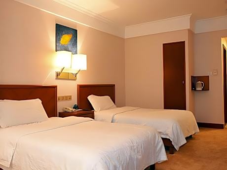 2 Bed Twin Superior Room