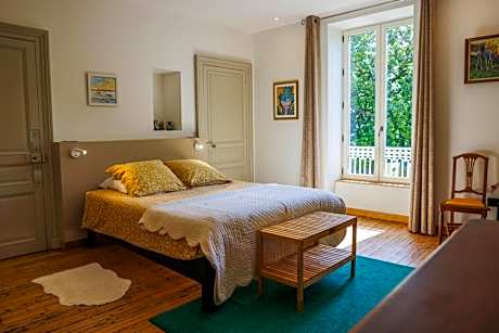 Deluxe Double Room with Bath