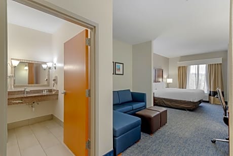 King Room - Accessible/Non-Smoking