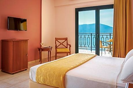 One Bedroom Villa with Private Pool & Sea View