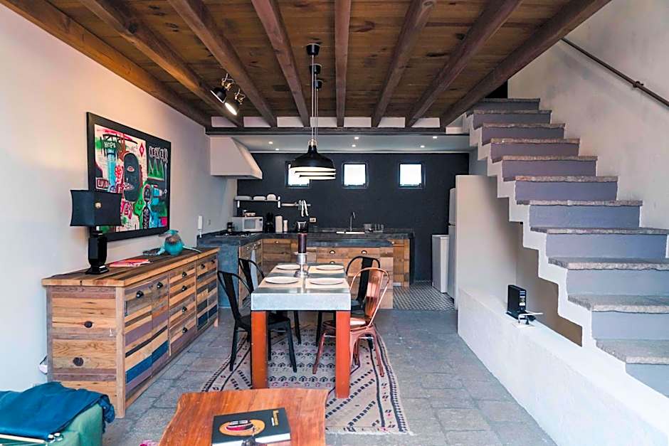 Canela Fina - Adults Only