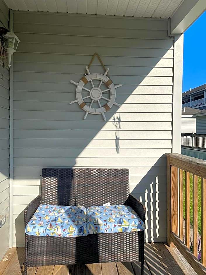 The Grand Beach Inn