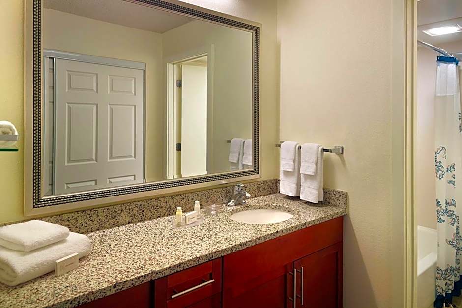 Residence Inn by Marriott Atlanta Airport North/Virginia Avenue