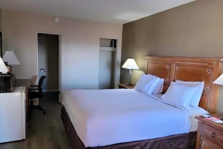Standard King Room - Non Smoking