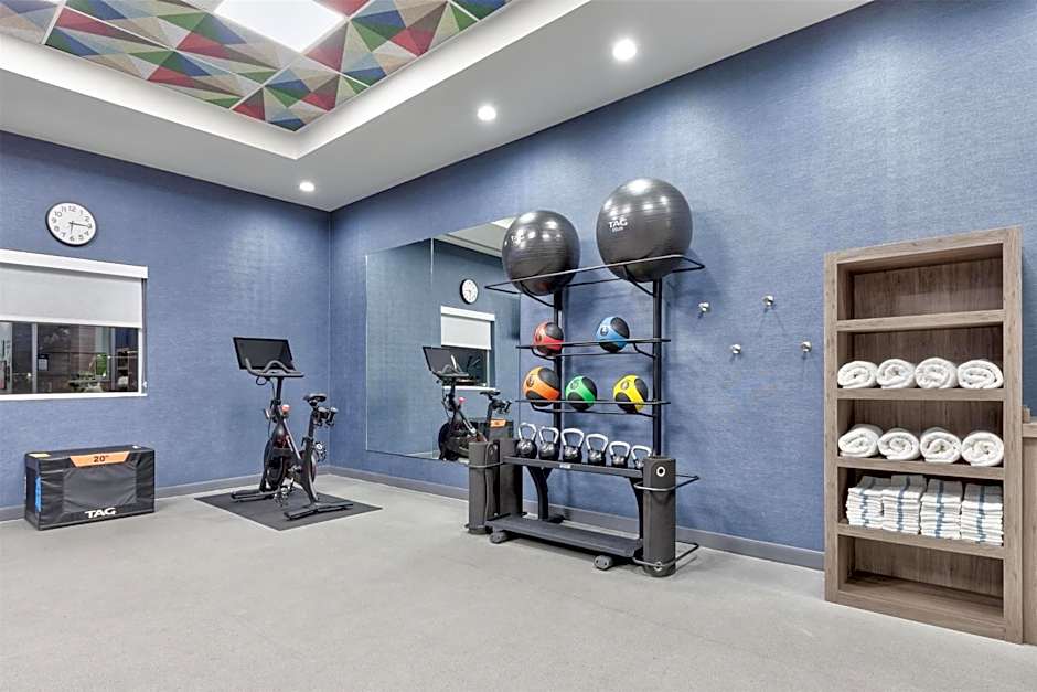 Home2 Suites by Hilton Paris