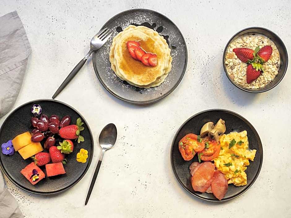 Hotel Ibis World Square