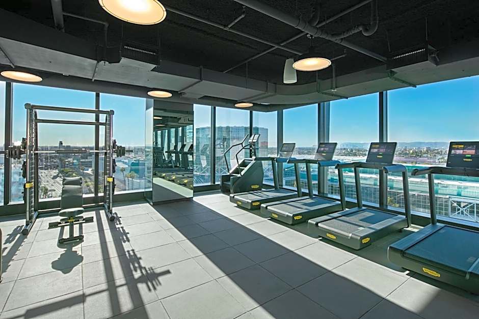 Moxy Downtown Los Angeles
