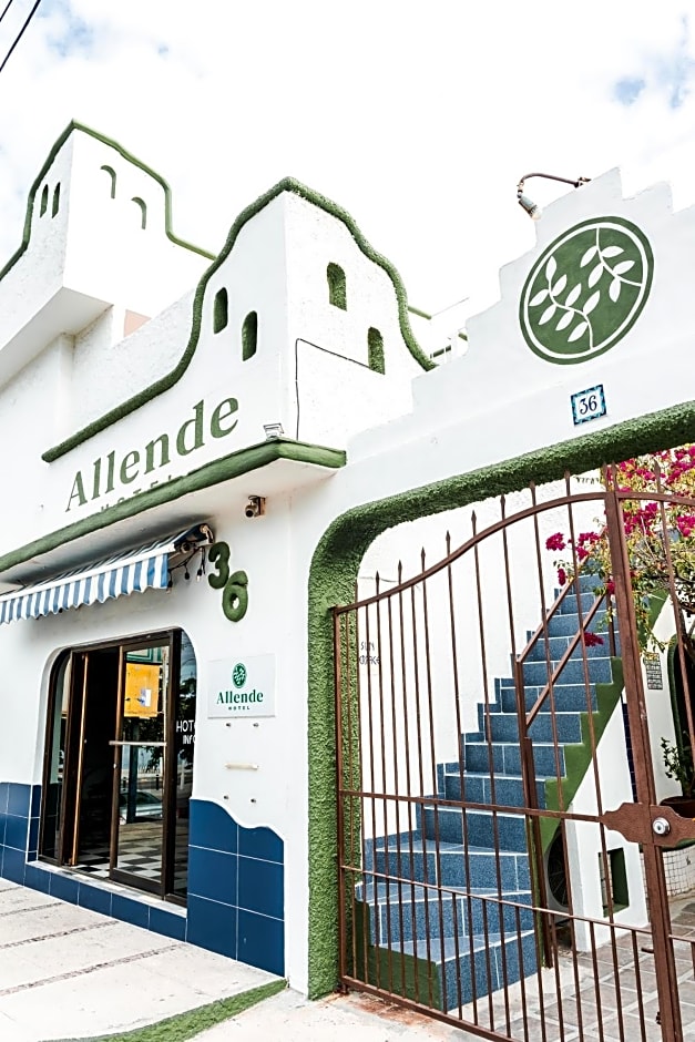 Hotel Allende antes Hotel Mediterrane
