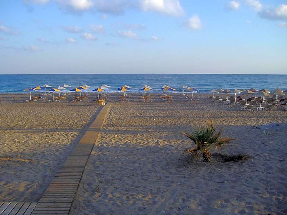 Ilian Beach & Apartments