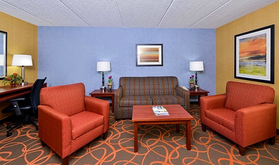 Best Western Plus Fresno Airport Hotel