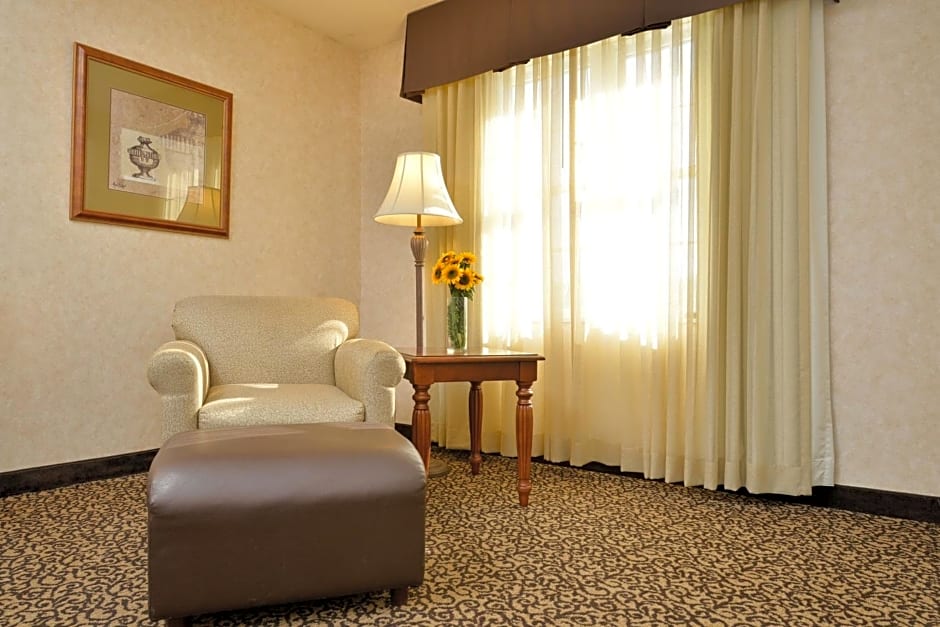 Best Western Plus Steeplegate Inn