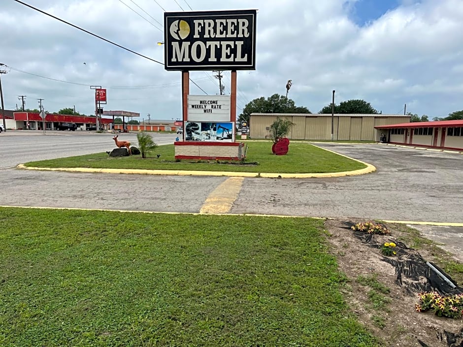 Freer Motel