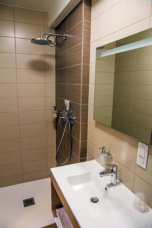 Hôtel Restaurant Le Verger De Bischwiller