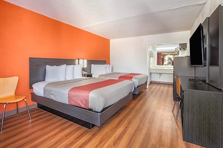 Studio 6 Florence, SC