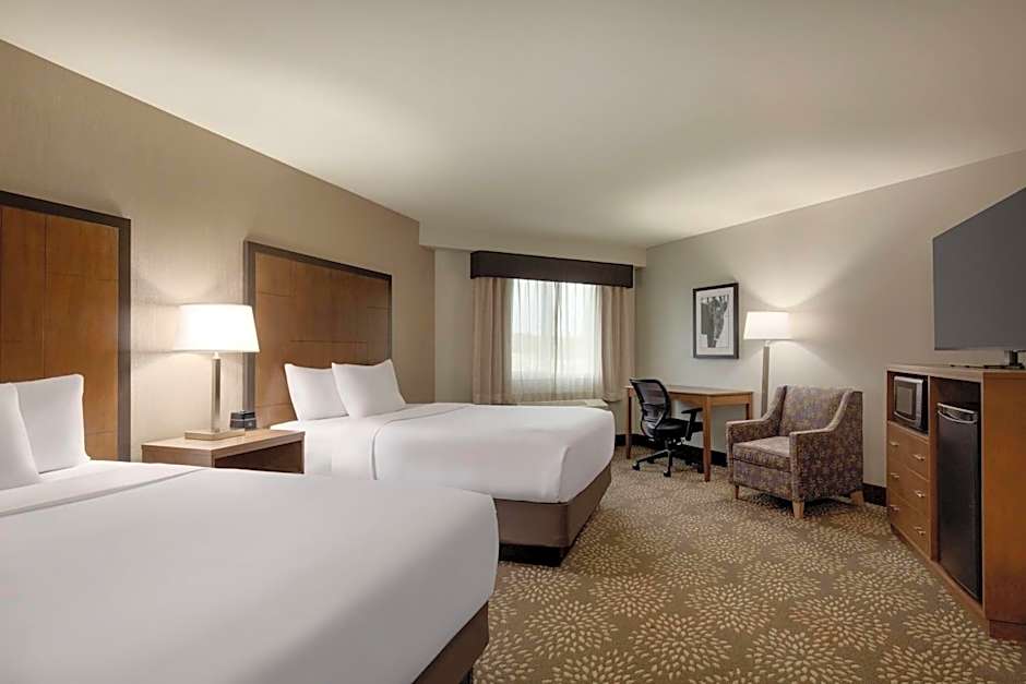 La Quinta Inn & Suites by Wyndham Fairbanks Airport