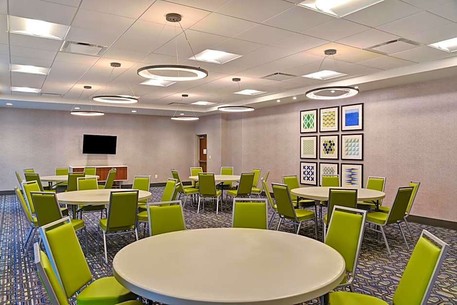 Holiday Inn Express & Suites - Ottawa By IHG