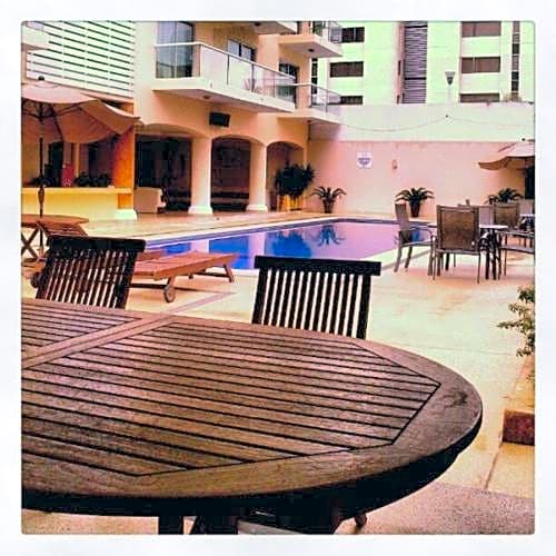 HM SUITES XIMAR COSTA AZUL