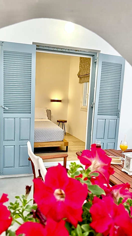 Anita Rooms & Suites Milos