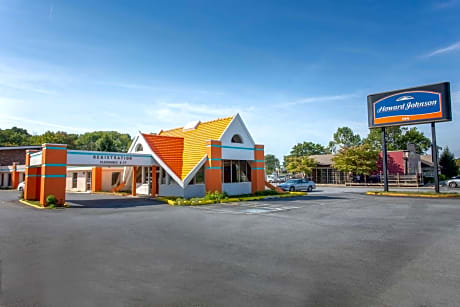 Howard Johnson by Wyndham Harrisburg