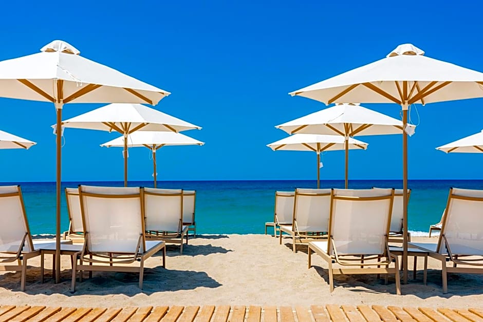 Calla Luxury Seafront Suites