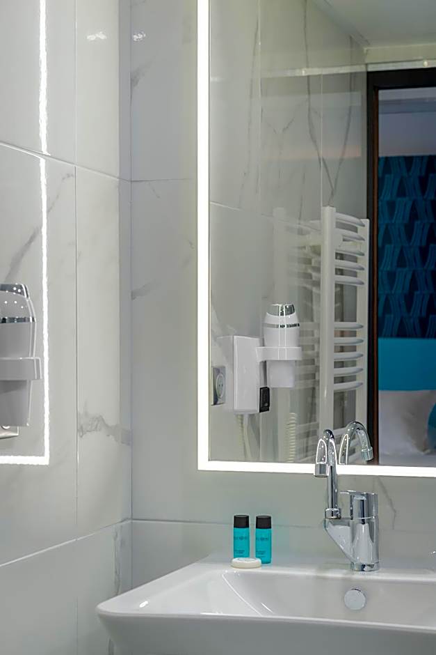 ZENITH HOTEL CAEN