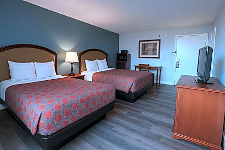 Deluxe Queen Room with Two Queen Beds