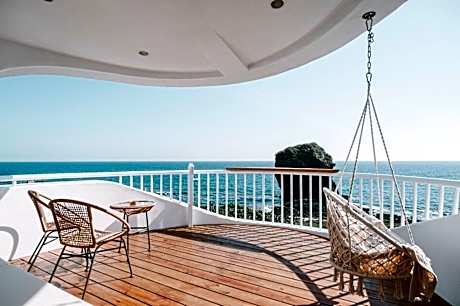 Kenting Yellow's B&B - Chuanfan Rock