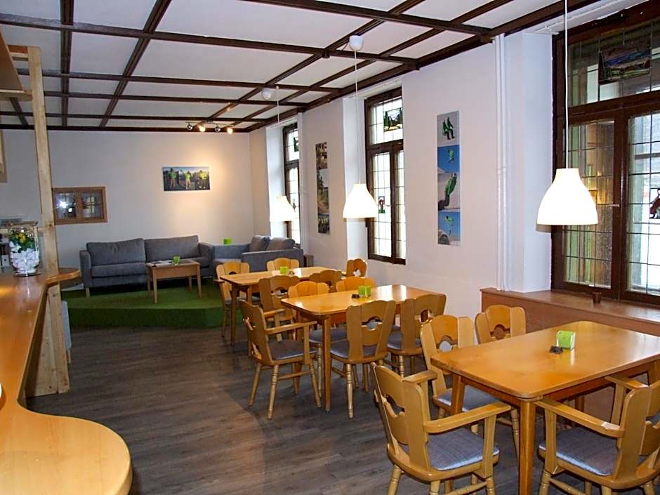 Action Forest Hotel - Kletterwald - Lasertag - nähe Badeparadies