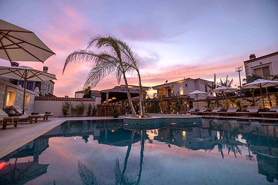 June Alaçatı Adult Only