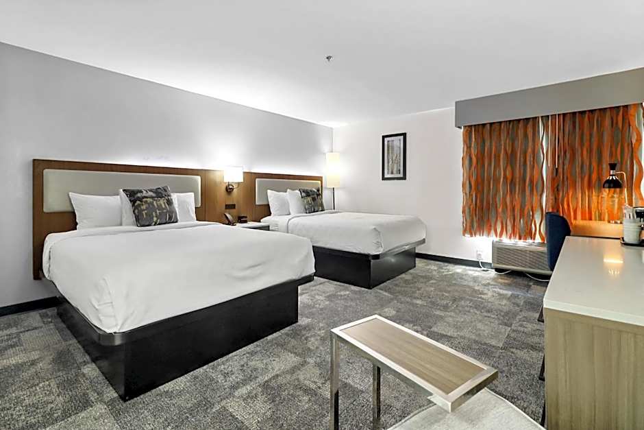 La Quinta Inn & Suites by Wyndham Newnan