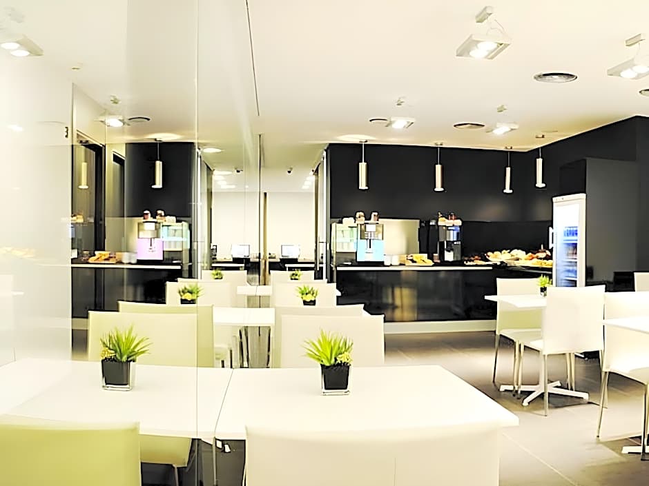 Air Rooms Madrid Airport by Premium Traveller