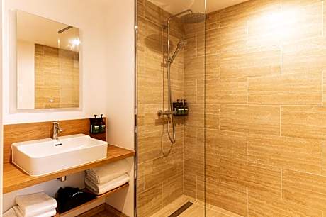 Super Premium King Room with Sofa Bed and Garden View