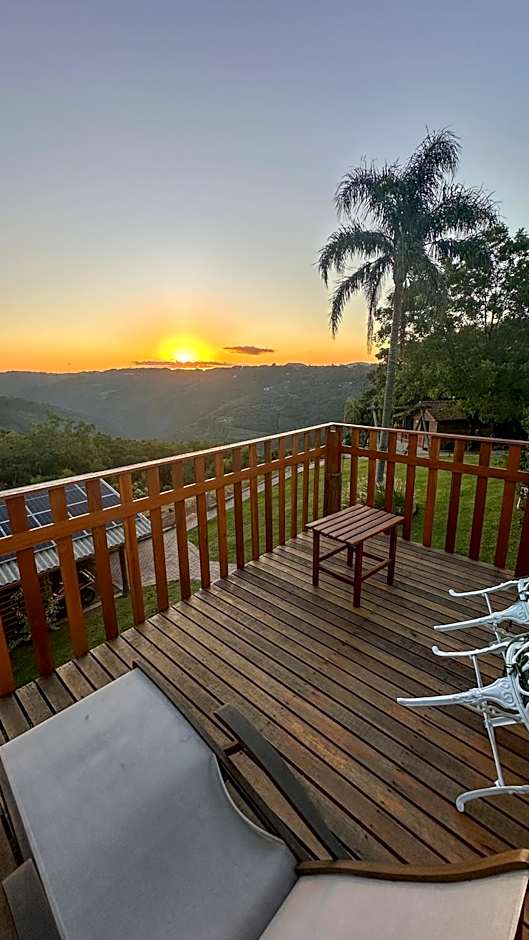 Vovô Emílio Chalés