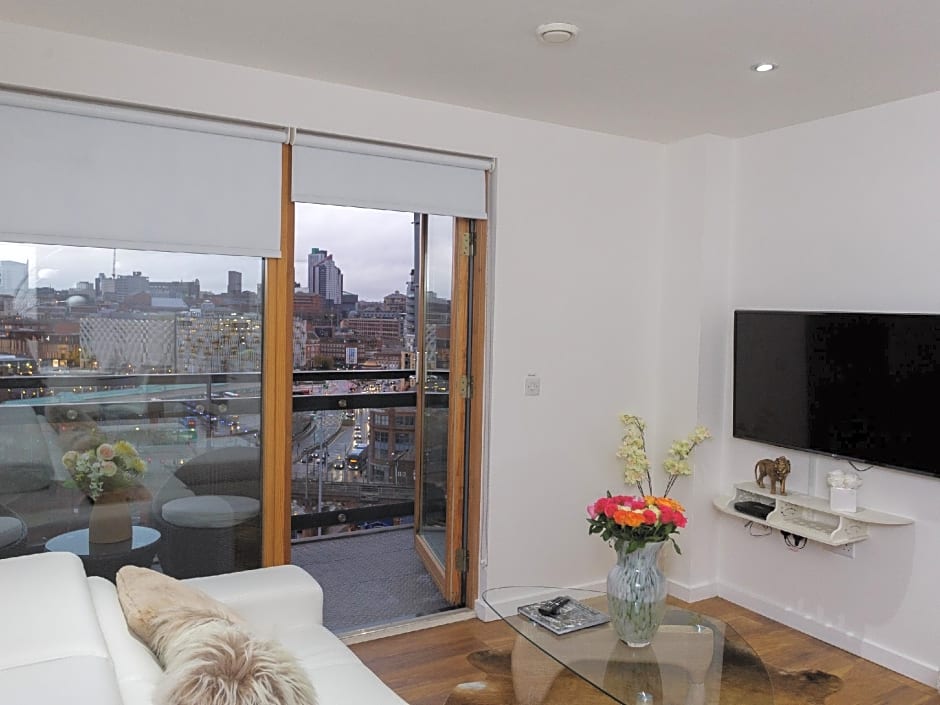 Live in Leeds Sky Penthouse