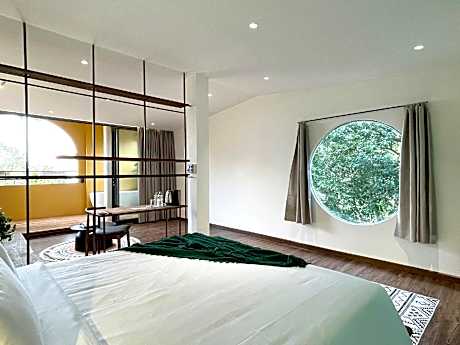 Premium Double Room with Bathtub