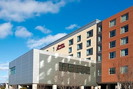 Hampton Inn & Suites Grand Rapids Downtown