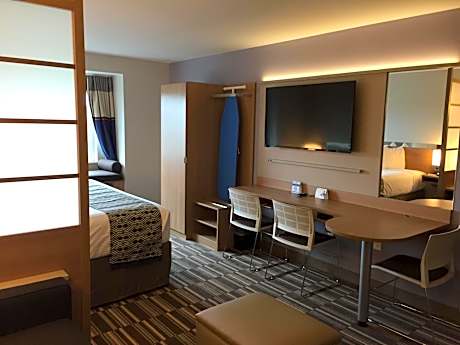 King Studio Suite -  Accessible/Non-Smoking