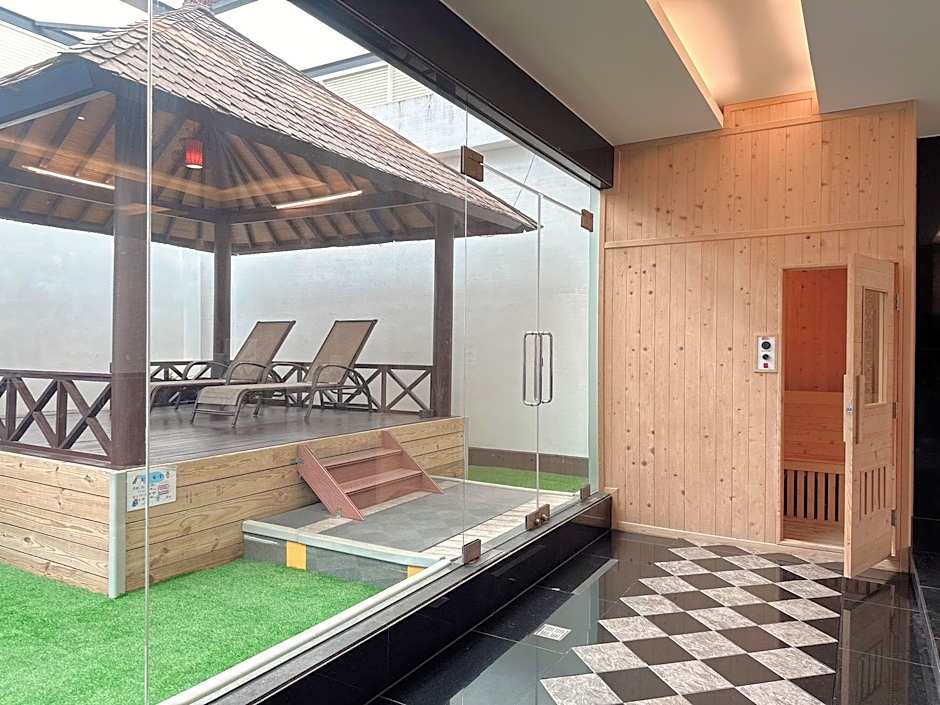 Orient Luxury Villa Motel